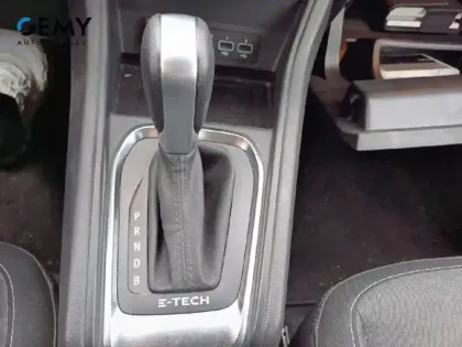 Photo 18 Renault Captur  E-Tech 145 - 21