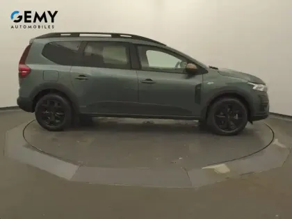 Photo 24 Dacia Jogger  Hybrid 140 7 places GSR2