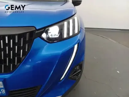 Photo 37 Peugeot 2008  PureTech 130 S&S EAT8