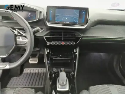 Photo 33 Peugeot 2008  PureTech 130 S&S EAT8