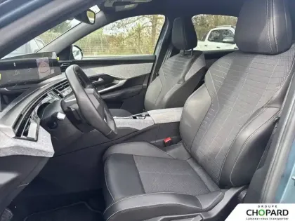 Photo 99 Peugeot 3008  Electrique 73 kWh 210 ch