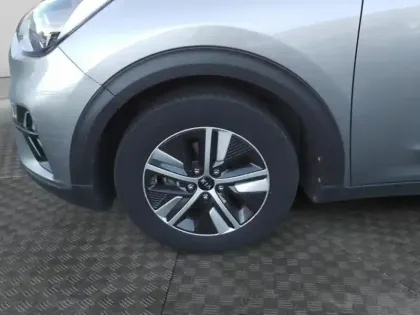 Photo 28 Kia Niro  1.6 GDi 105ch ISG + électrique 43.5ch Active DCT6