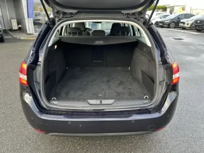 Photo 6 Peugeot 308  SW 1.5 BlueHDi 130ch S&S Allure