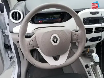 Photo 11 Renault Zoé Zoe City charge normale R90