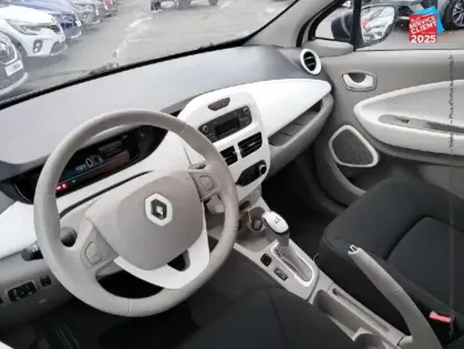 Photo 14 Renault Zoé Zoe City charge normale R90