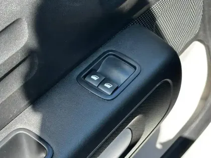 Photo 12 Citroën C3  1.2 PureTech 83ch S&S C-Series 123g