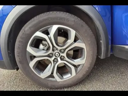 Photo 12 Renault Captur  1.6 E-Tech hybride 145ch Intens -21