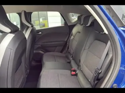 Photo 10 Renault Captur  1.6 E-Tech hybride 145ch Intens -21