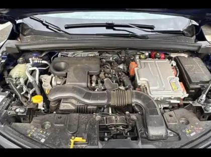 Photo 14 Renault Captur  1.6 E-Tech hybride 145ch Intens -21