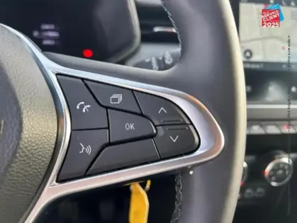 Photo 11 Renault Clio  1.0 TCE 100CH EVOLUTION GPL GPS CARPLAY