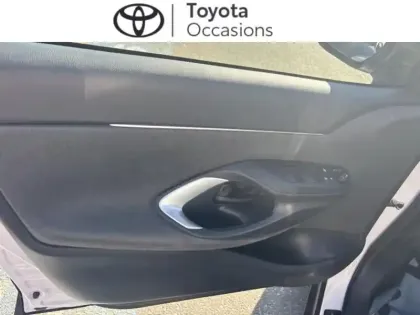 Photo 12 Toyota Yaris  Cross 116h Design RDS MY21