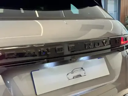 Photo 12 Land rover Range Rover Evoque  1.5 P270e PHEV 269ch S