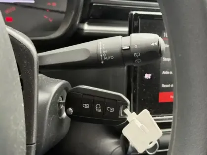 Photo 13 Citroën C3  1.2 PureTech 83ch S&S Shine