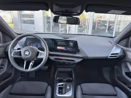 Photo 13 BMW Serie 1 Série 1 120A 170ch M Sport DKG7