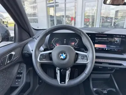Photo 14 BMW Serie 1 Série 1 120A 170ch M Sport DKG7