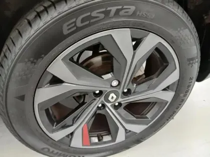 Photo 16 Renault Arkana E-Tech 145 R.S. Line