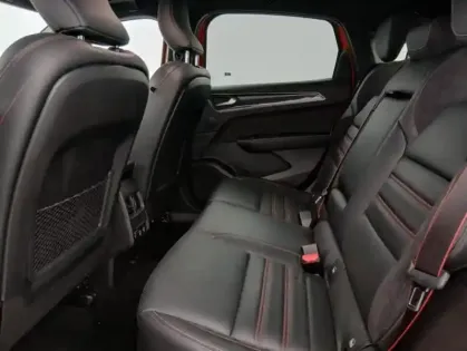 Photo 14 Renault Arkana E-Tech 145 R.S. Line