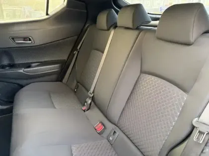 Photo 12 Toyota C-HR 1.8 Hybride 122 Edition 1.8L 122CH E