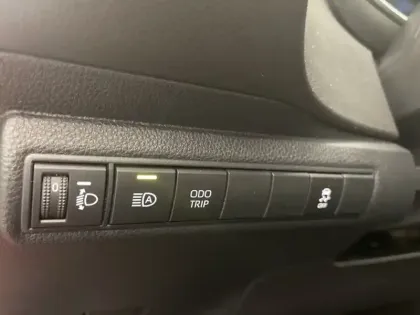 Photo 15 Toyota Corolla Hybride 1.8L 140h Dynamic