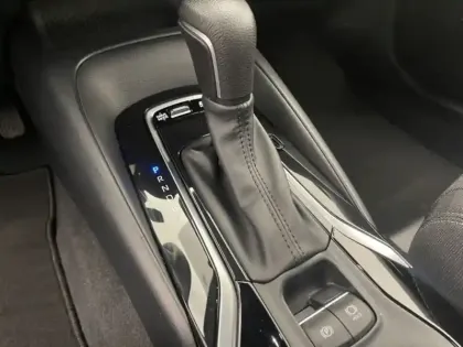 Photo 12 Toyota Corolla Hybride 1.8L 140h Dynamic