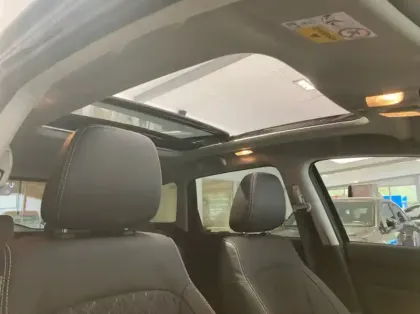 Photo 14 Suzuki Vitara 1.4 Boosterjet Hybrid 110ch Style Auto Allgrip MY25