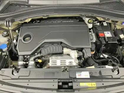 Photo 6 Citroën C3  Turbo 100 ch BVM6 Plus