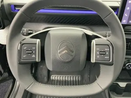 Photo 18 Citroën C3  Turbo 100 ch BVM6 Plus