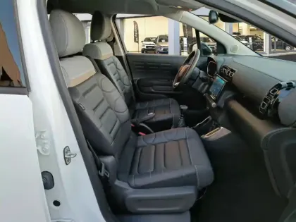 Photo 8 Citroën C3 Aircross  PureTech 110 S&S BVM6 Shine Pack