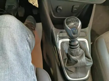 Photo 25 Opel Crossland  1.2 Turbo 110 ch BVM6 Elegance