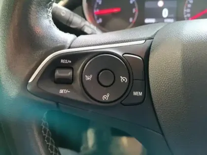 Photo 18 Opel Crossland  1.2 Turbo 110 ch BVM6 Elegance