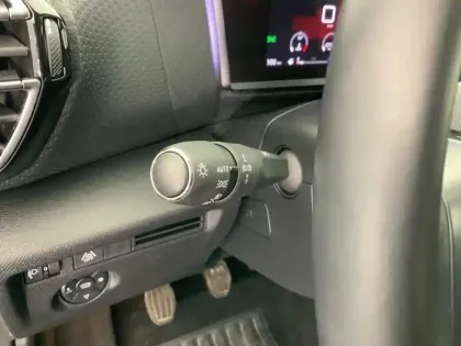 Photo 17 Citroën C4  PureTech 130 S&S BVM6 Shine