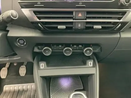 Photo 12 Citroën C4  PureTech 130 S&S BVM6 Shine