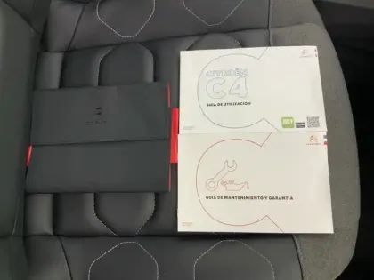 Photo 15 Citroën C4  PureTech 130 S&S BVM6 Shine