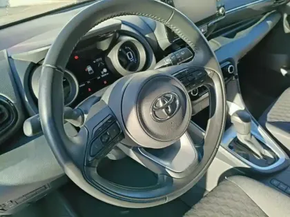 Photo 10 Toyota Yaris  Hybride 116h Design