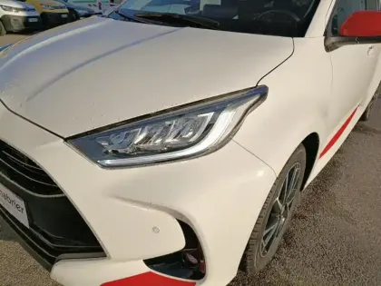 Photo 12 Toyota Yaris  Hybride 116h Design