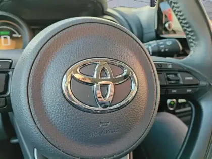 Photo 28 Toyota Yaris  Hybride 116h Design