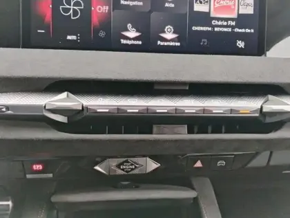 Photo 12 DS DS 4  PureTech 130 EAT8 Performance Line