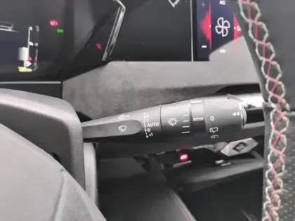 Photo 17 DS DS 4  PureTech 130 EAT8 Performance Line