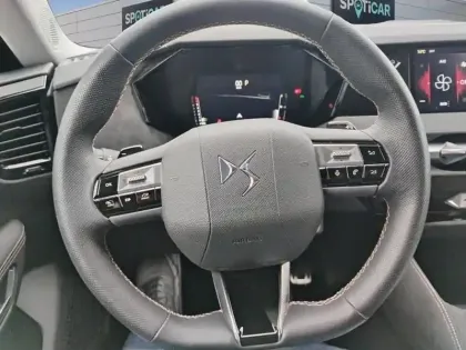 Photo 11 DS DS 4  PureTech 130 EAT8 Performance Line