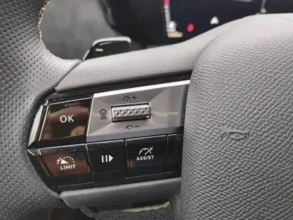 Photo 18 DS DS 4  PureTech 130 EAT8 Performance Line