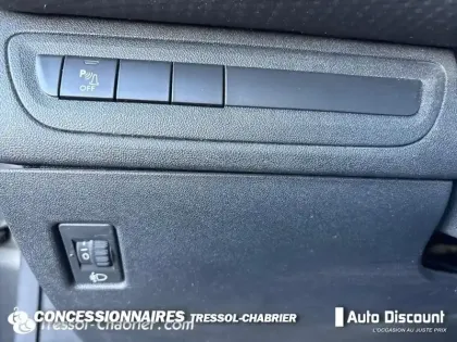 Photo 12 Peugeot 208  1.2 PureTech 82ch BVM5 Style