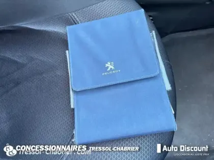 Photo 15 Peugeot 208  1.2 PureTech 82ch BVM5 Style