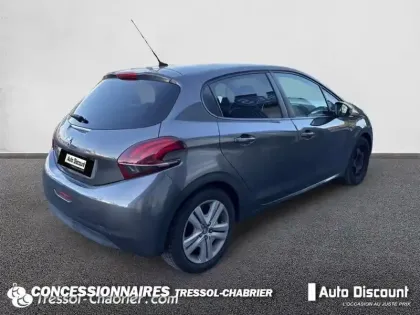 Photo 27 Peugeot 208  1.2 PureTech 82ch BVM5 Style