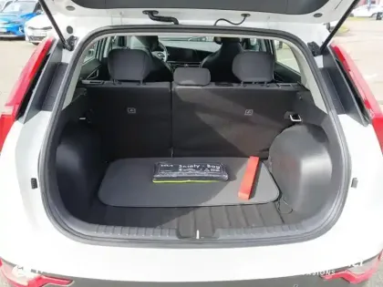 Photo 7 Kia Niro  1.6 GDi 138 ch HEV DCT6 Motion