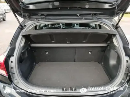 Photo 7 Kia Rio  1.0 T-GDi 100 ch BVM6 GT-Line