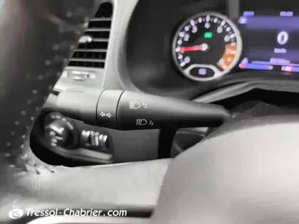 Photo 17 Jeep Renegade  1.0 GSE T3 120 ch BVM6 Limited