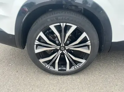 Photo 13 Renault Austral 1.2 E-Tech full hybrid 200ch Iconic- 24