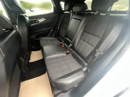 Photo 8 Renault Austral 1.2 E-Tech full hybrid 200ch Iconic- 24