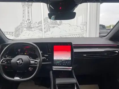 Photo 2 Renault Austral 1.2 E-Tech full hybrid 200ch Iconic- 24