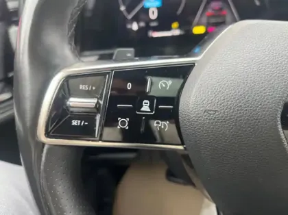 Photo 16 Renault Austral 1.2 E-Tech full hybrid 200ch Iconic- 24